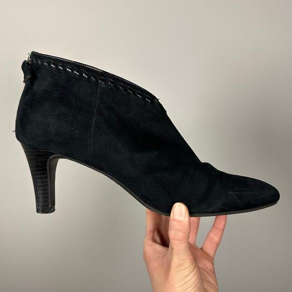 Life Stride Giada Almond Toe Black Heeled Booties Women's 11 - Picture 7 of 9